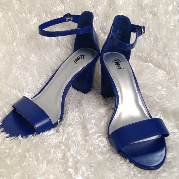 Fioni Shoes - Cobalt Strappy Sandals with Chunky Heels